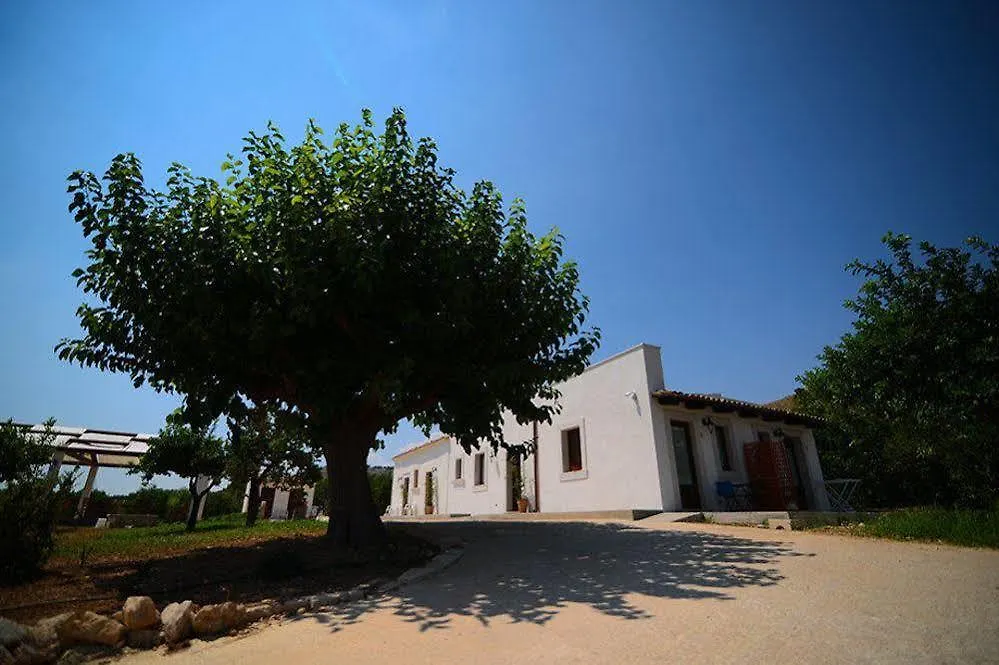 Agriturismo Alle Riserve Cavagrande Avola 0*,